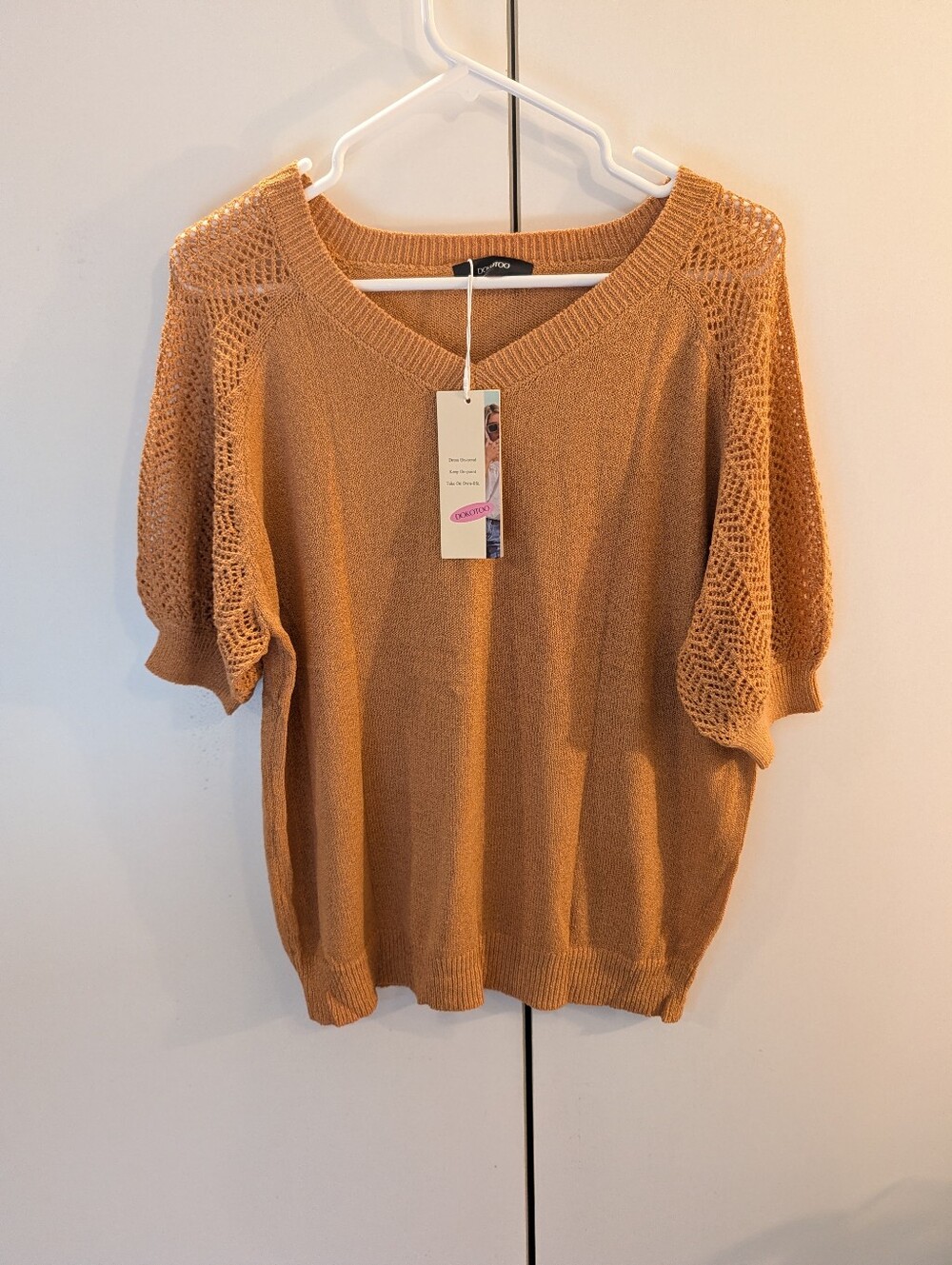 Dokotoo Womans XL Lightweight Camel Knit Short-Sleeve Sweater NWT